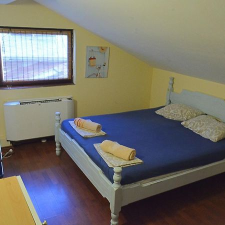 Hostel Bed N Beer Белград Екстериор снимка