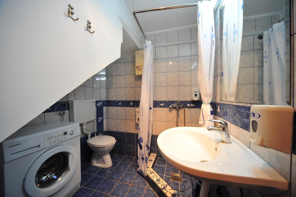 Hostel Bed N Beer Белград Стая снимка