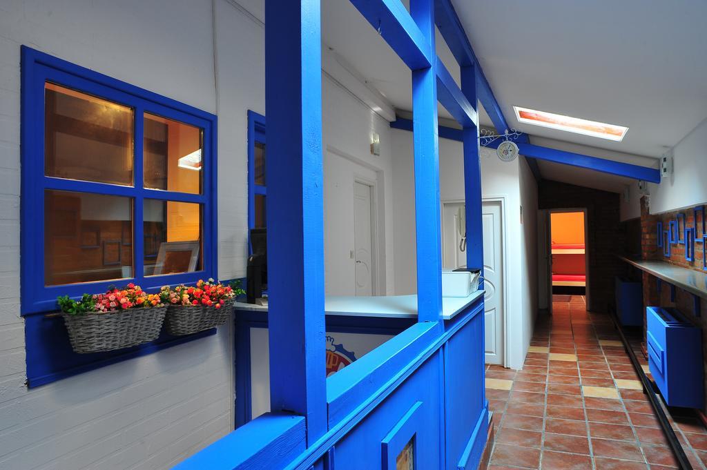 Hostel Bed N Beer Белград Екстериор снимка