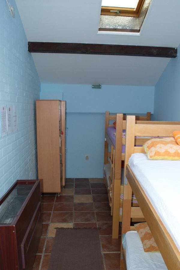 Hostel Bed N Beer Белград Екстериор снимка