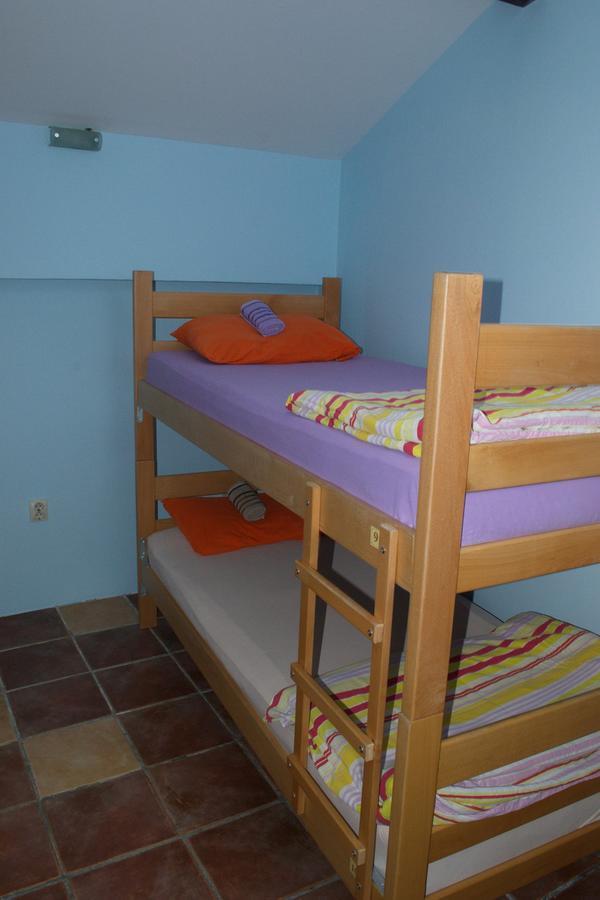 Hostel Bed N Beer Белград Екстериор снимка